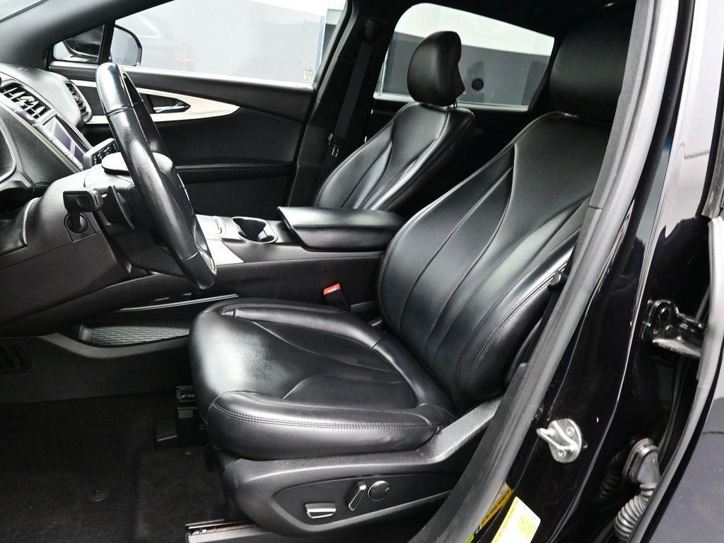 used 2019 Lincoln Nautilus car, priced at $18,500