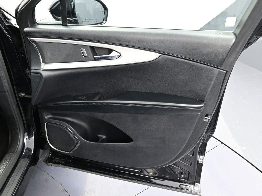 used 2019 Lincoln Nautilus car, priced at $18,500