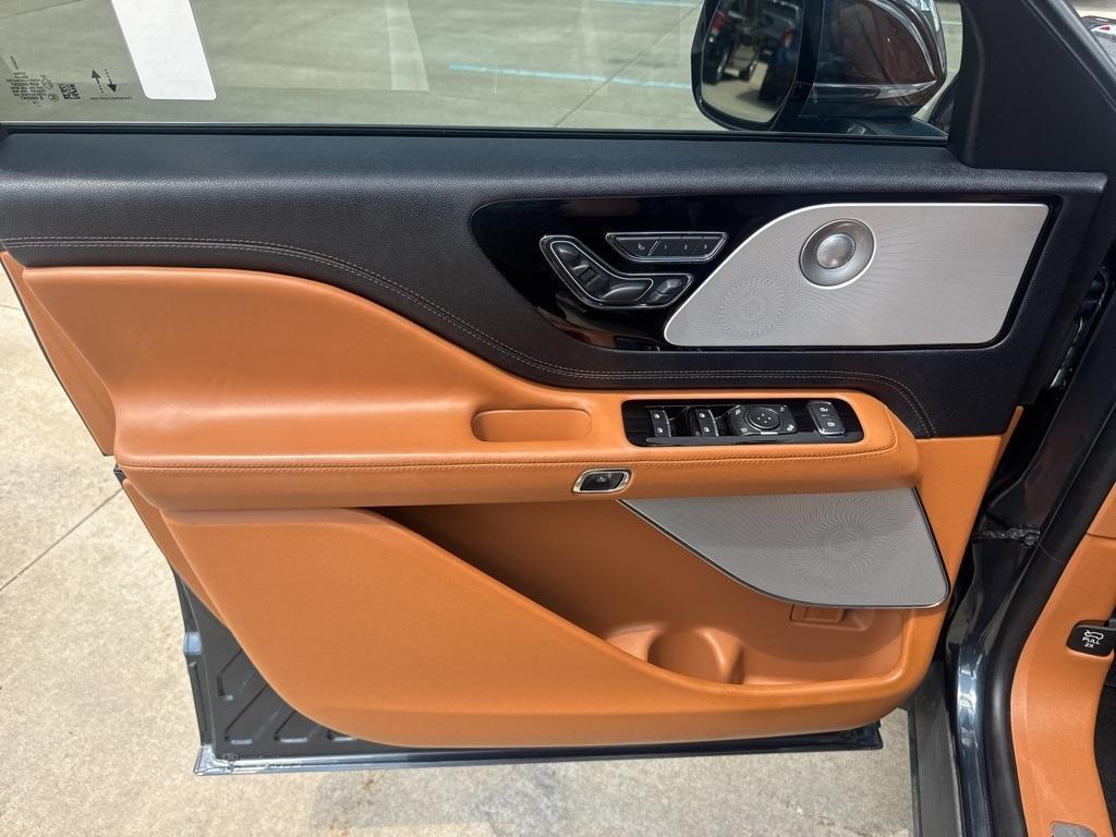 used 2020 Lincoln Aviator car, priced at $43,000