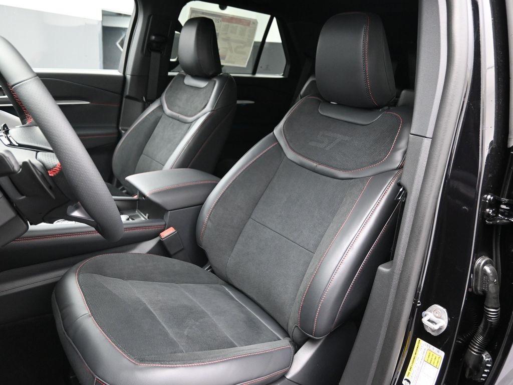 new 2025 Ford Explorer car, priced at $60,360