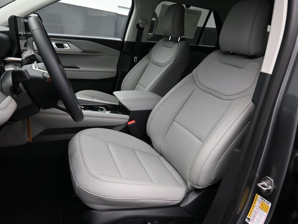 new 2025 Ford Explorer car, priced at $47,160