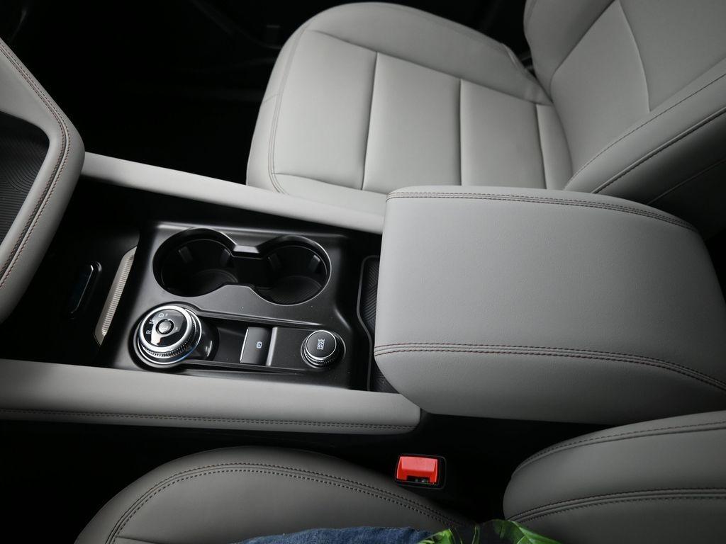 new 2025 Ford Explorer car, priced at $47,160