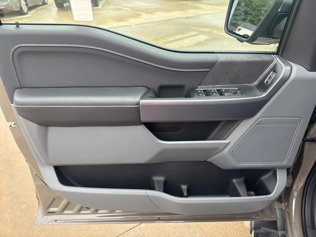 new 2025 Ford F-150 car, priced at $60,587