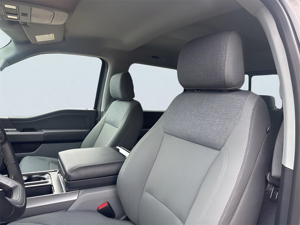 new 2025 Ford F-150 car, priced at $60,587