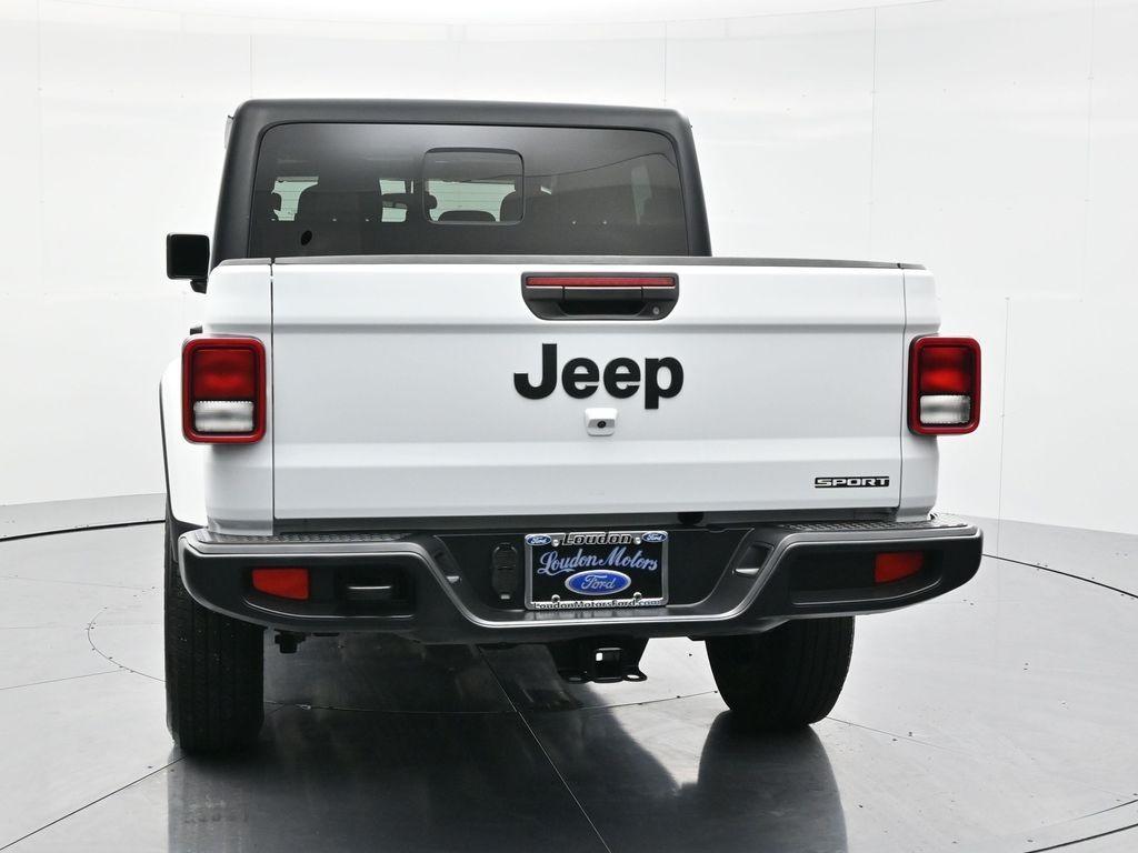 used 2021 Jeep Gladiator car, priced at $30,000