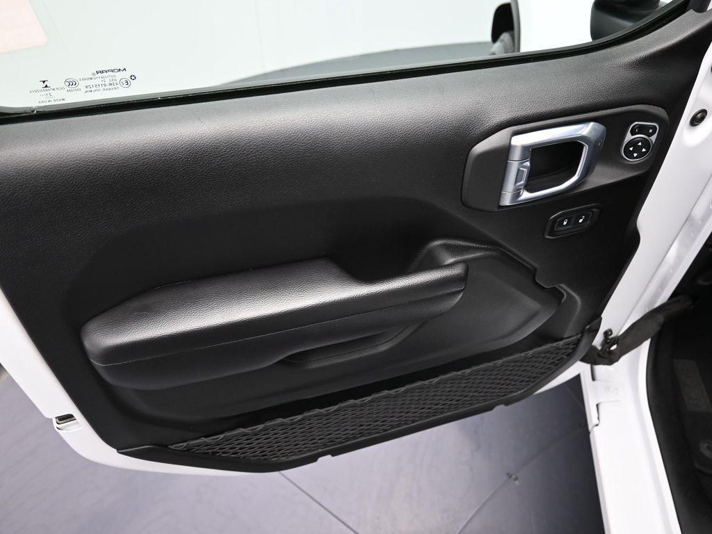 used 2021 Jeep Gladiator car, priced at $30,000