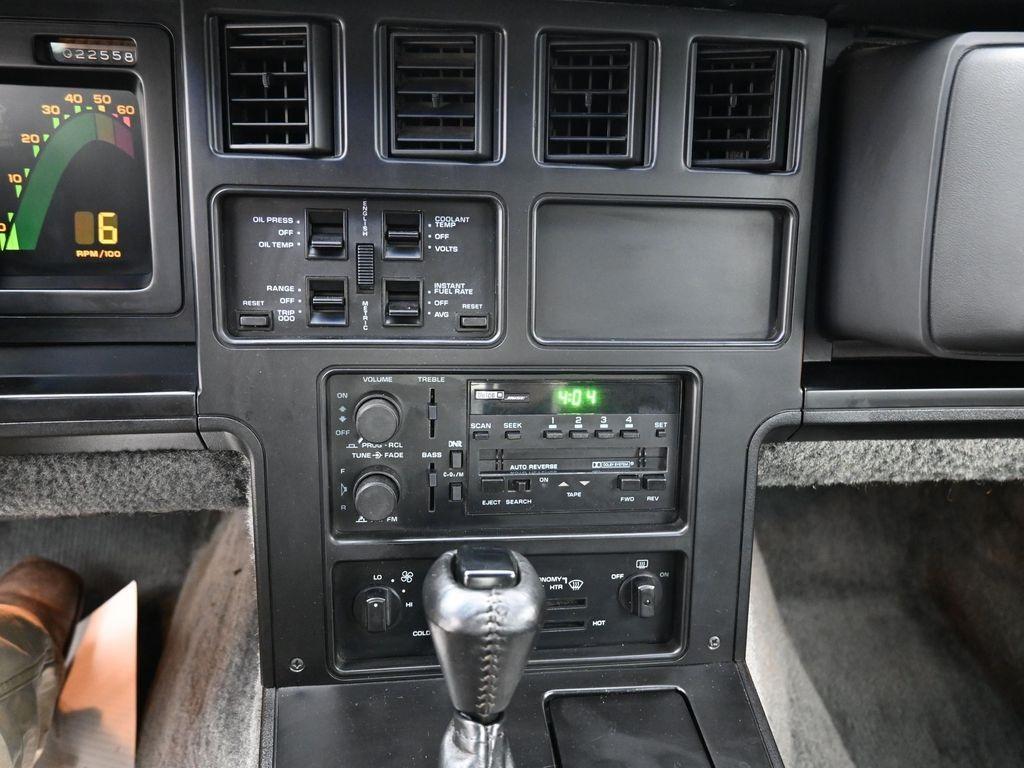 used 1986 Chevrolet Corvette car, priced at $11,500