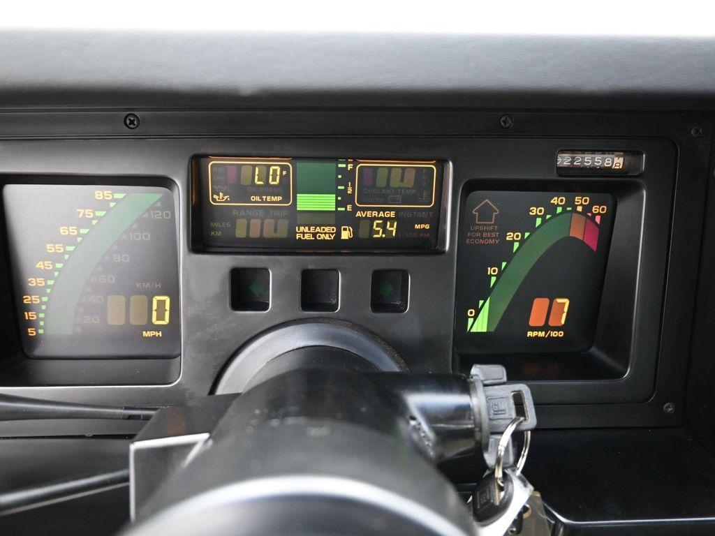 used 1986 Chevrolet Corvette car, priced at $11,500