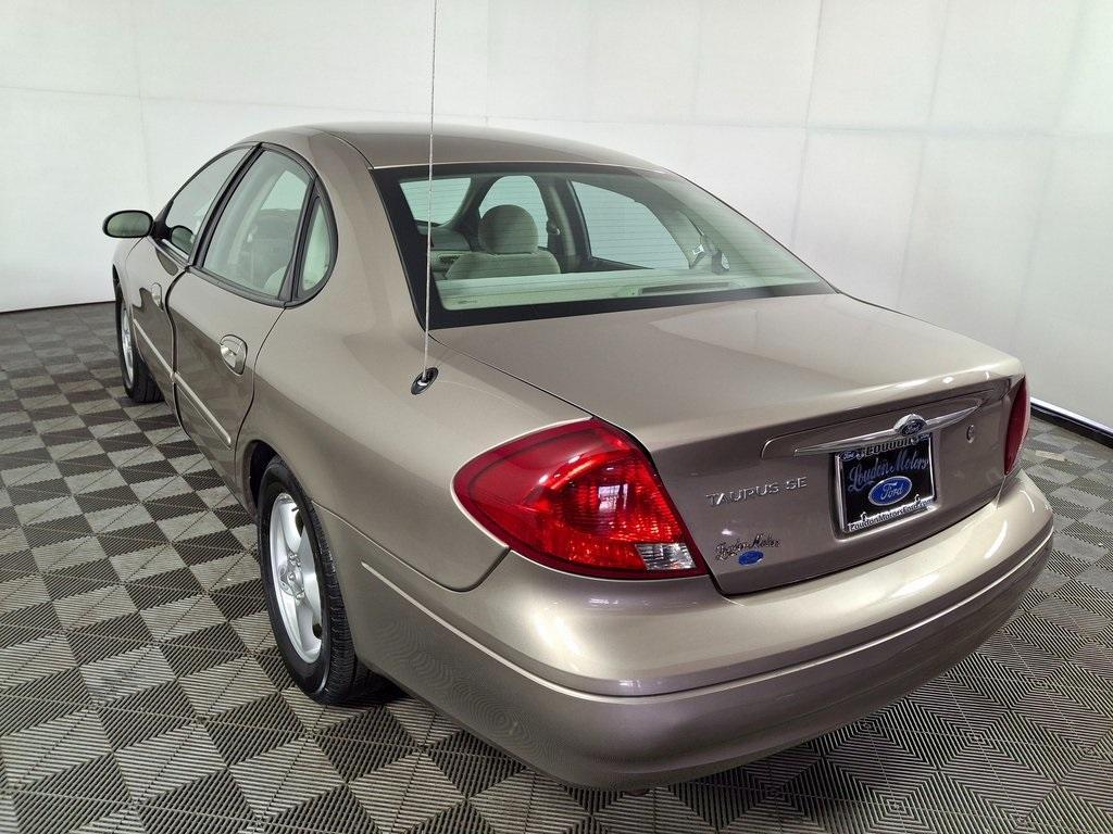 used 2002 Ford Taurus car, priced at $9,600