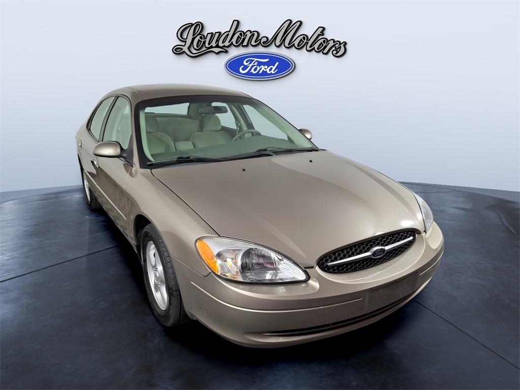 used 2002 Ford Taurus car, priced at $9,600