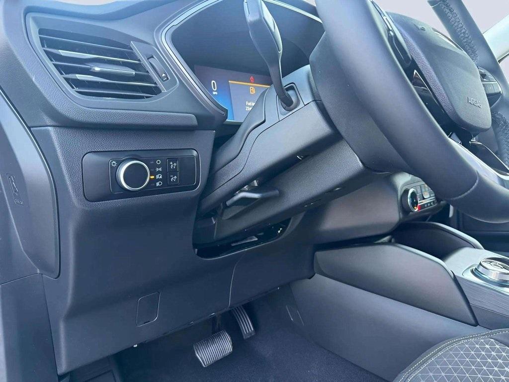 new 2025 Ford Escape car, priced at $30,000