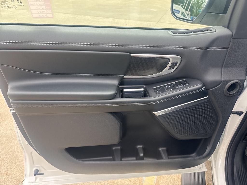 new 2025 Ford Expedition Max car, priced at $86,965