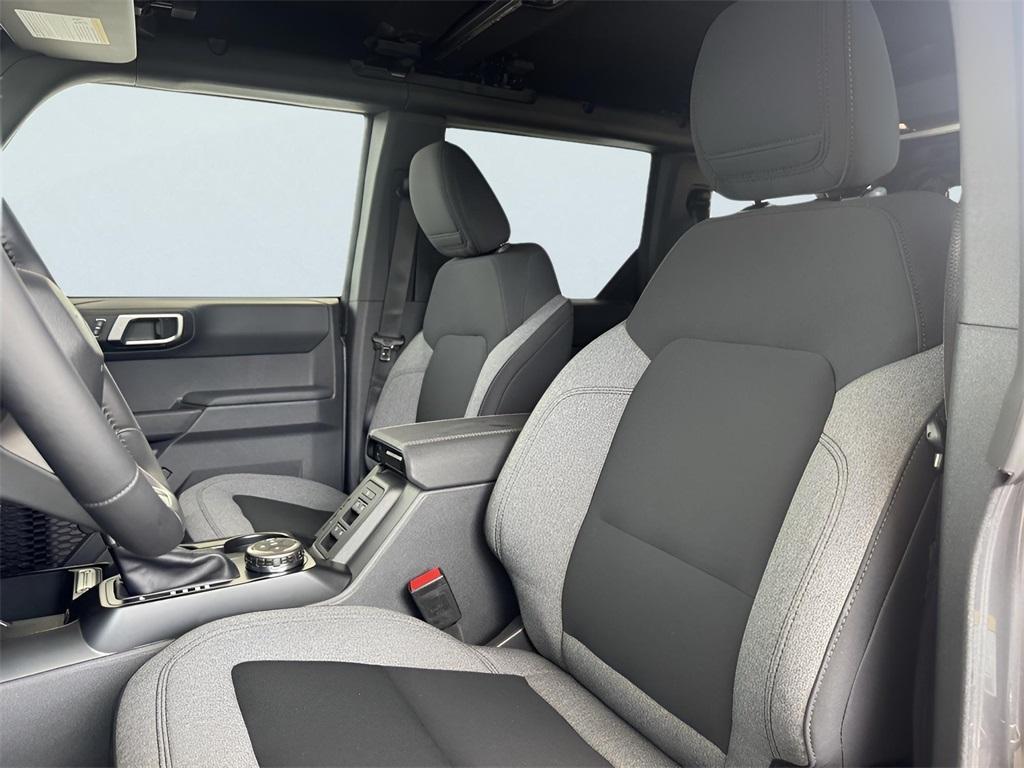 new 2025 Ford Bronco car, priced at $45,104