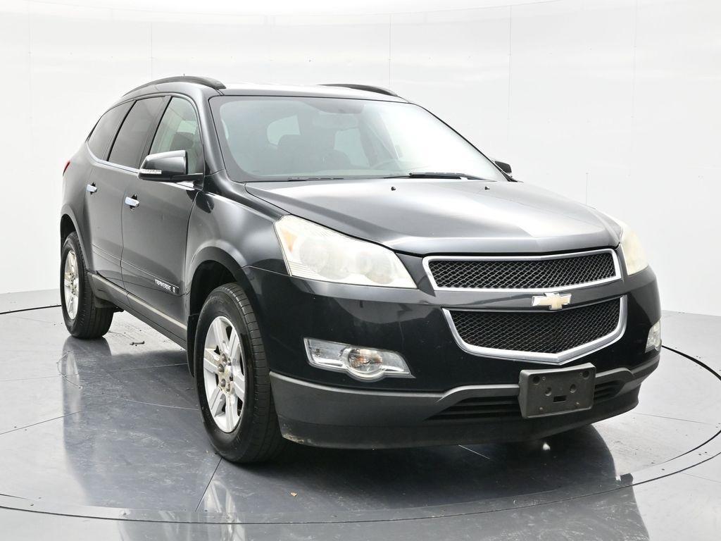 used 2009 Chevrolet Traverse car, priced at $5,800