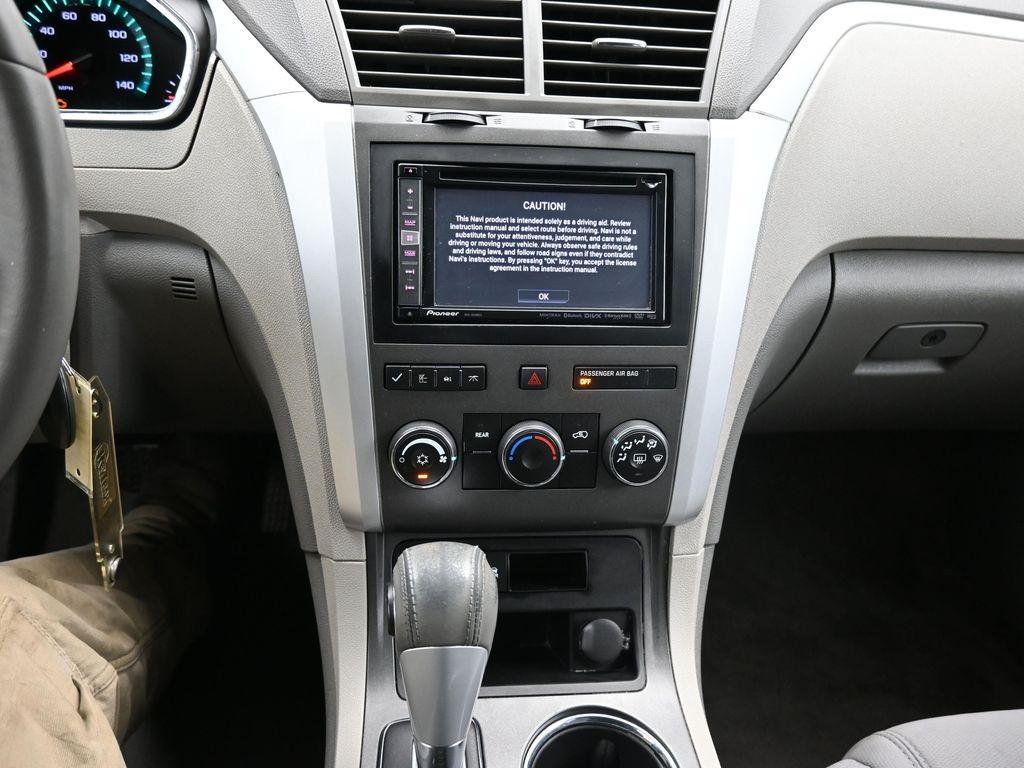 used 2009 Chevrolet Traverse car, priced at $5,800