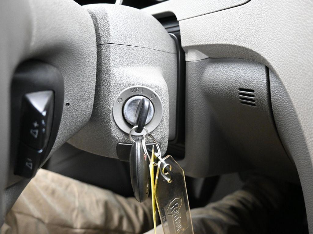 used 2009 Chevrolet Traverse car, priced at $5,800