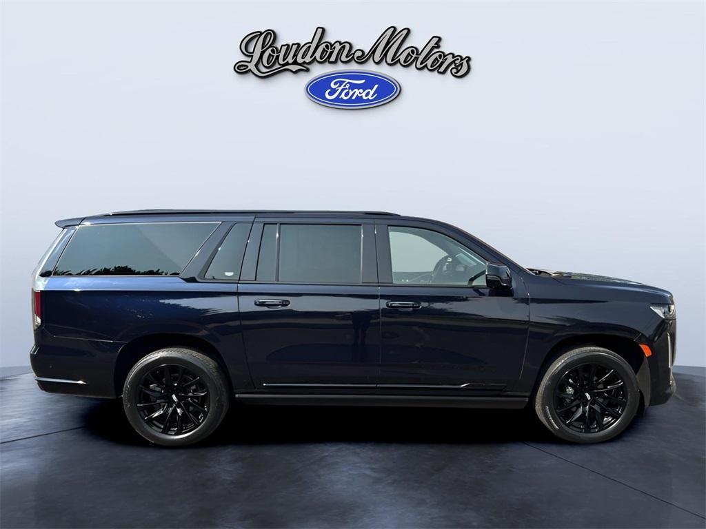 used 2022 Cadillac Escalade ESV car, priced at $72,300