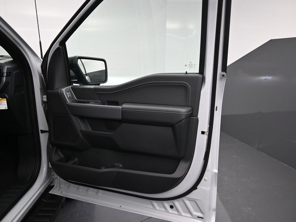 new 2025 Ford F-150 car, priced at $61,110