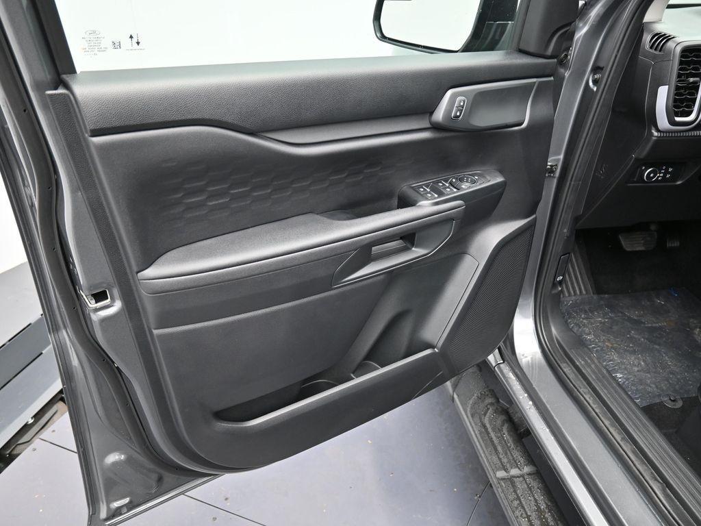 new 2025 Ford Ranger car, priced at $37,056