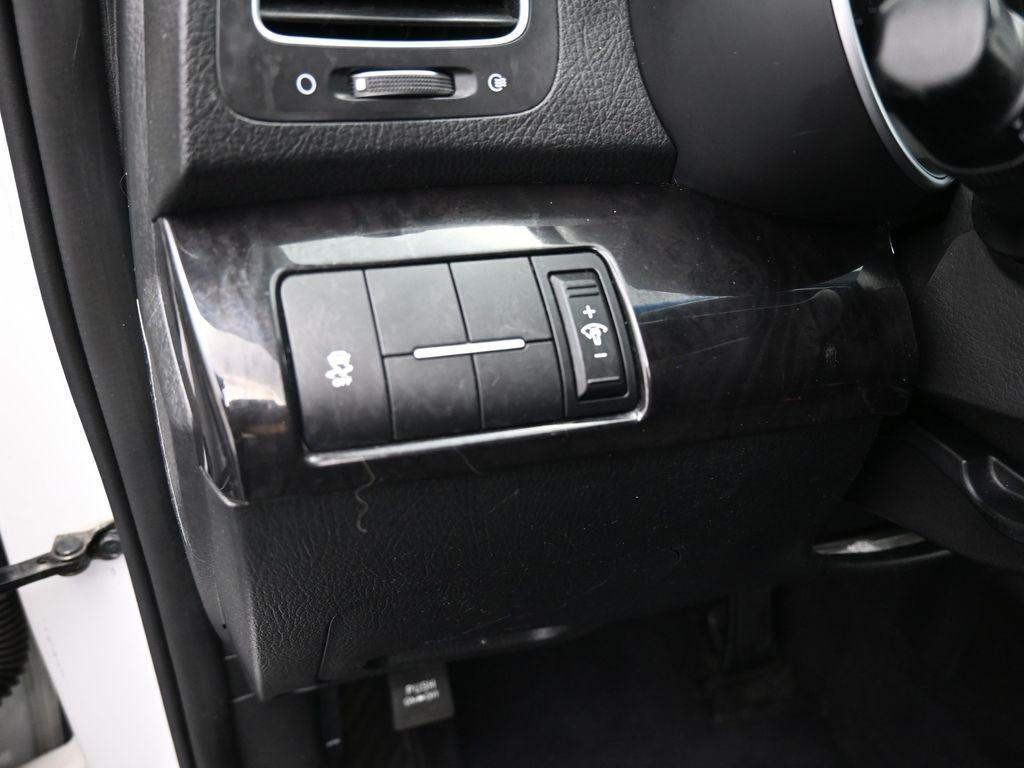 used 2014 Kia Sorento car, priced at $4,250