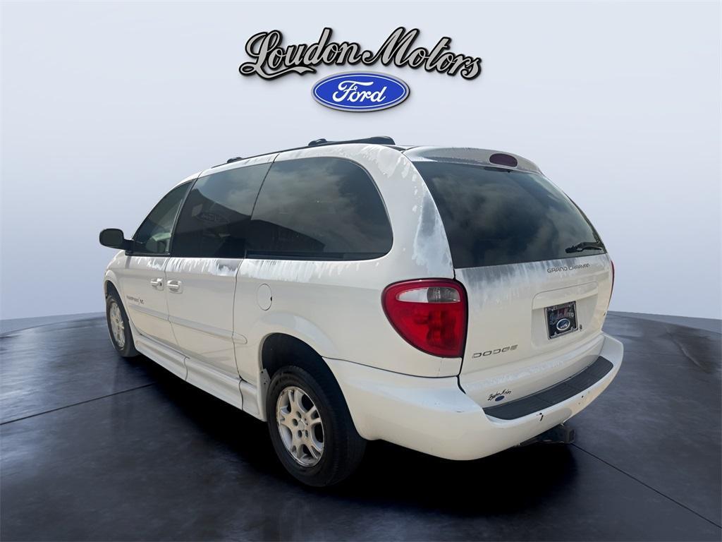 used 2002 Dodge Grand Caravan car, priced at $3,900