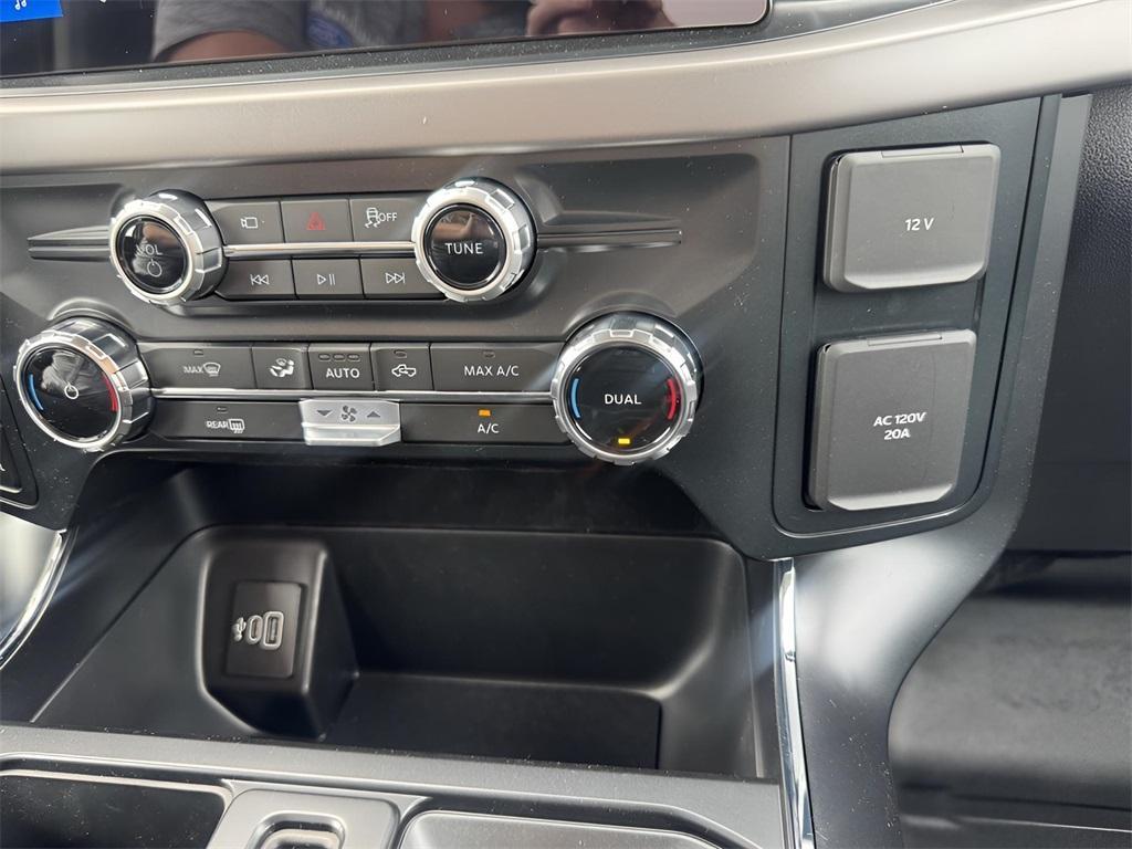 new 2025 Ford F-150 car, priced at $51,586