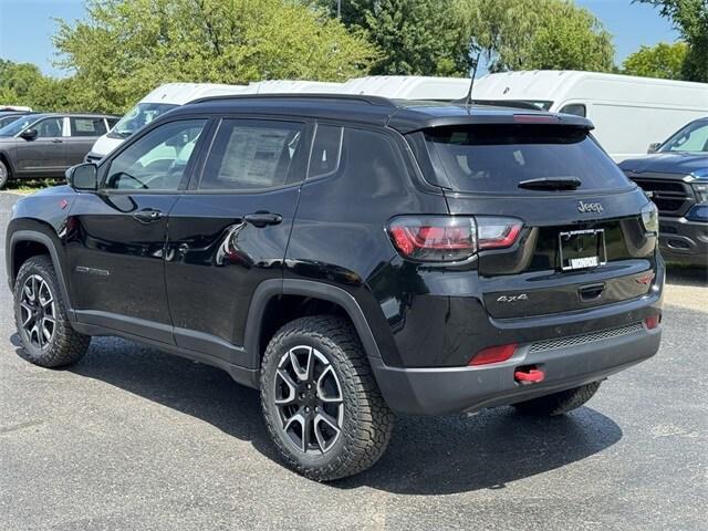 new 2024 Jeep Compass car, priced at $35,368