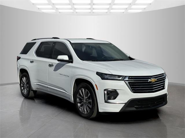 used 2022 Chevrolet Traverse car, priced at $32,998