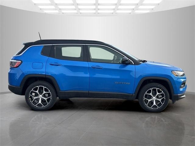 new 2024 Jeep Compass car, priced at $32,978