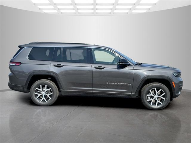 new 2024 Jeep Grand Cherokee car, priced at $47,368