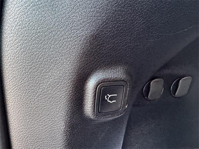 used 2021 Jeep Cherokee car, priced at $21,700