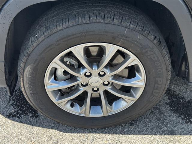 used 2021 Jeep Cherokee car, priced at $21,700