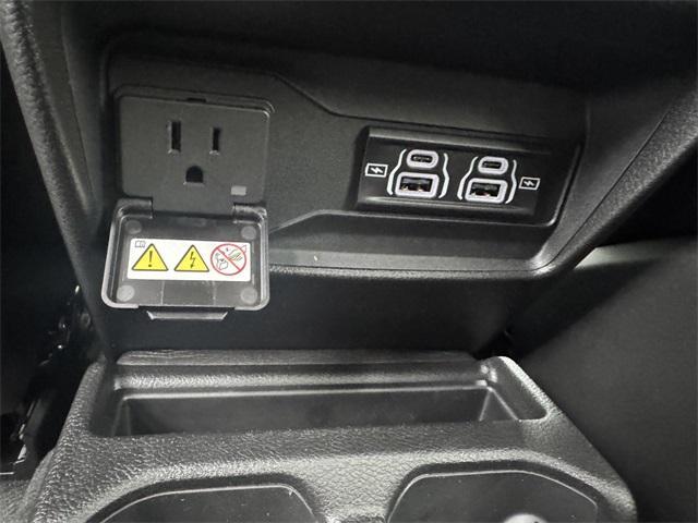 new 2025 Jeep Grand Cherokee L car