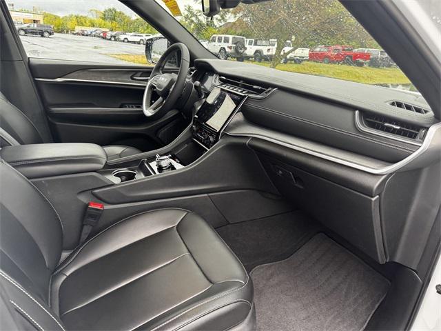 used 2024 Jeep Grand Cherokee car, priced at $36,764