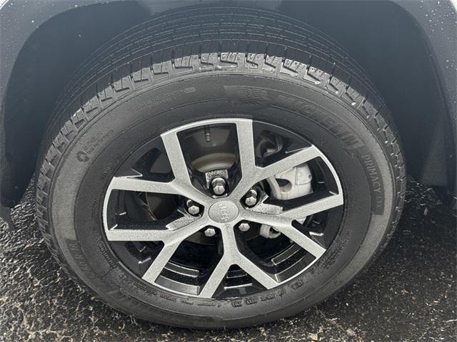 used 2024 Jeep Grand Cherokee car, priced at $36,764