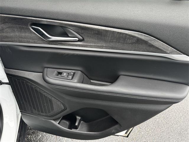 used 2024 Jeep Grand Cherokee car, priced at $36,764