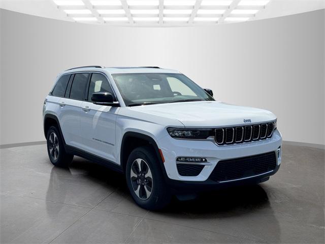 new 2024 Jeep Grand Cherokee car, priced at $46,278