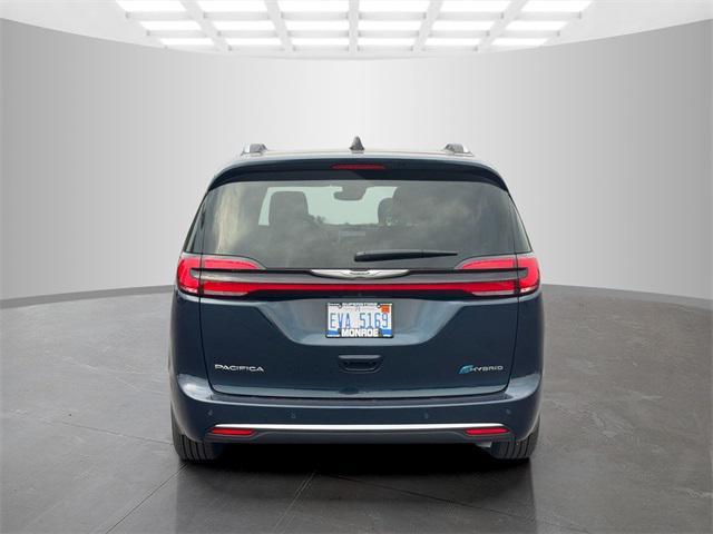 new 2025 Chrysler Pacifica car, priced at $55,568