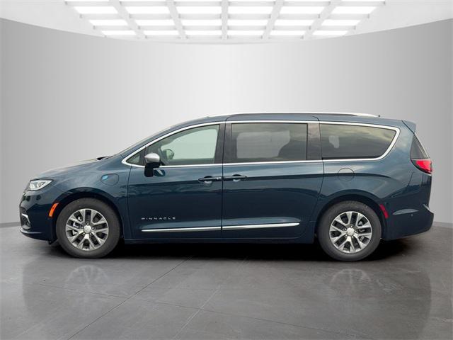 new 2025 Chrysler Pacifica car, priced at $55,568