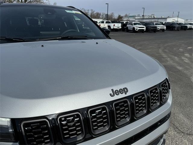 new 2024 Jeep Compass car, priced at $33,297