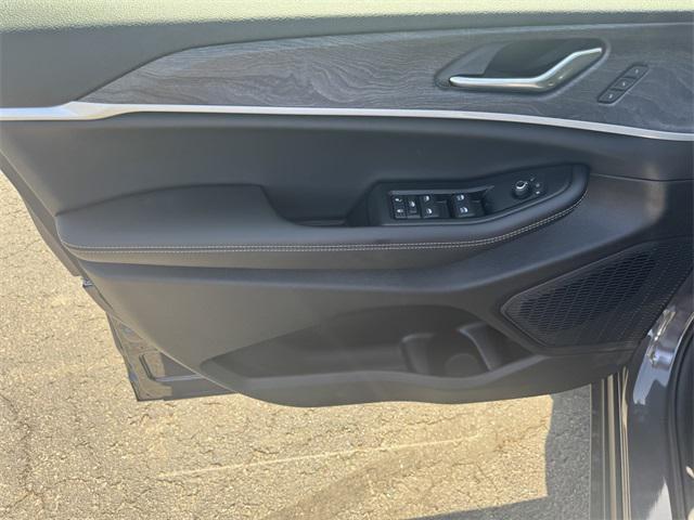 new 2025 Jeep Grand Cherokee L car, priced at $45,000