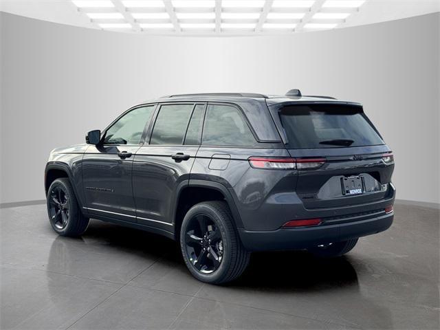 new 2025 Jeep Grand Cherokee car, priced at $45,988