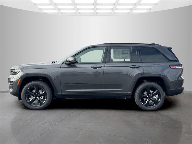 new 2025 Jeep Grand Cherokee car, priced at $45,988