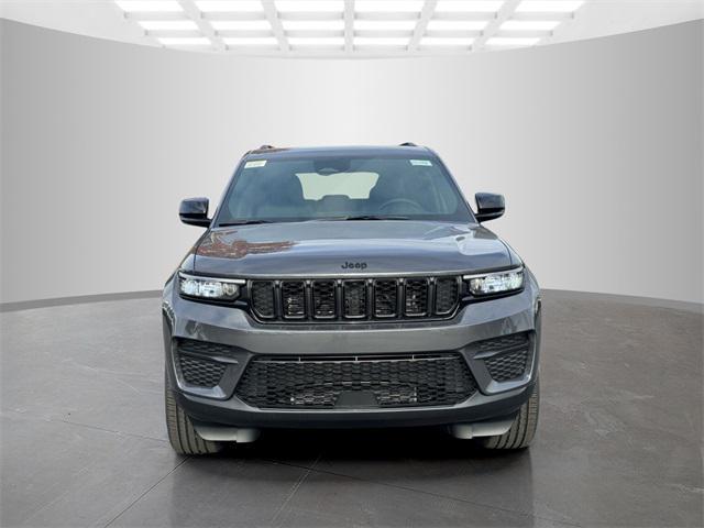 new 2025 Jeep Grand Cherokee car, priced at $45,988