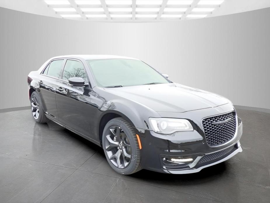 new 2023 Chrysler 300 car, priced at $35,598