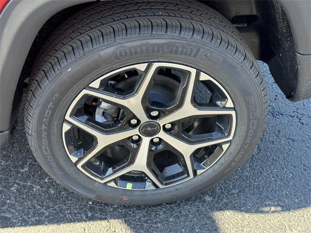 new 2025 Jeep Compass car, priced at $33,998