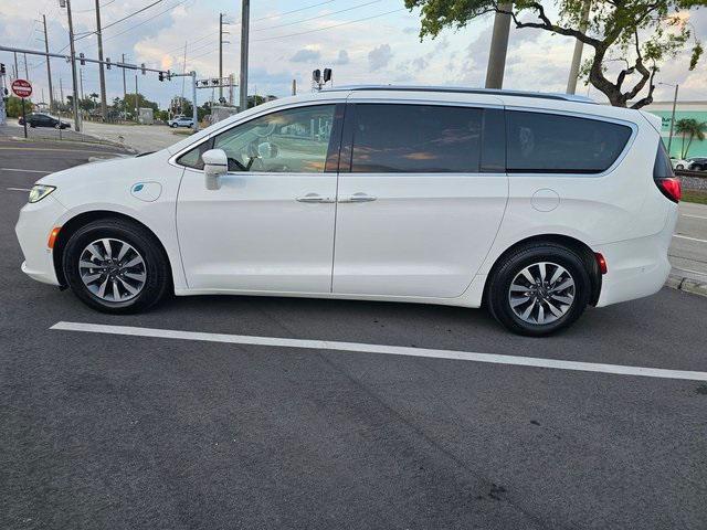 used 2021 Chrysler Pacifica Hybrid car, priced at $17,000