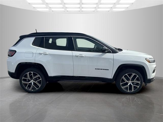 new 2024 Jeep Compass car, priced at $32,478