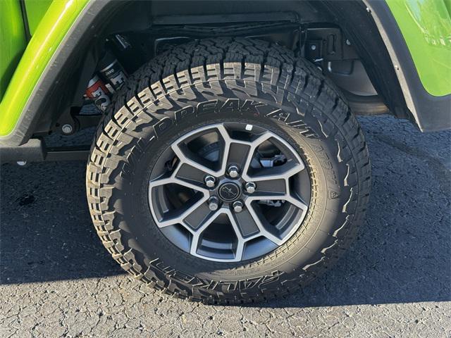 new 2025 Jeep Gladiator car, priced at $54,988