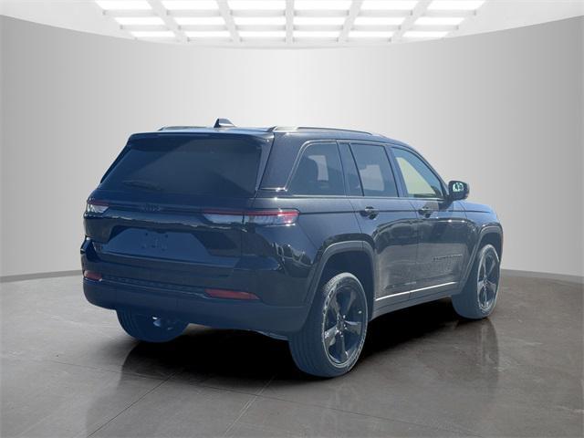 new 2025 Jeep Grand Cherokee car, priced at $42,978